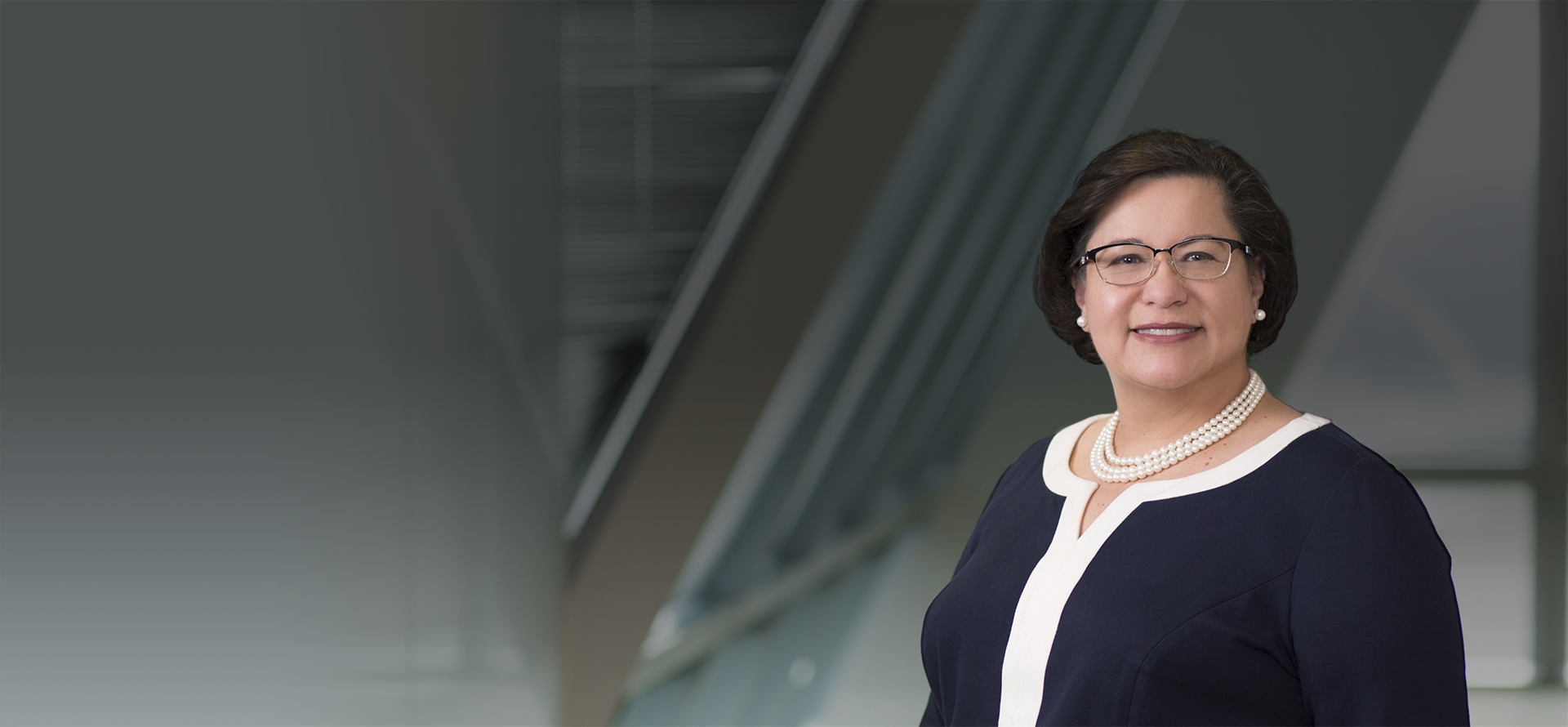 Bio image of Lisa R. Crain